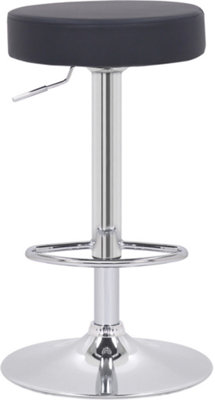 Lamboro Semplice Breakfast Bar StoolChrome FootrestHeight Adjustable Swivel Gas LiftHome Bar & Kitchen Faux-Leather BarstoolBlack from B&Q