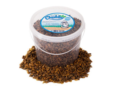 Chubby Mealworms 5 Litre Dried Chubby Silkworm Pupae from B&Q