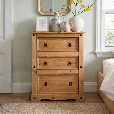 Mercers Furniture Corona 3 Drawer Wide Chest Solid Pine With Mexican Styling Grain/Black