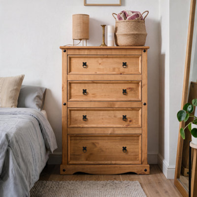 Mercers Furniture Corona 4 Drawer Chest Of Drawers Solid Pine With Mexican Styling Grain/Black