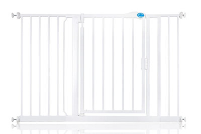 Safetots Pressure Fit Self Closing Stair Gate125.4Cm132.4CmWhiteAuto Closing Baby GateSafety Barrier from B&Q