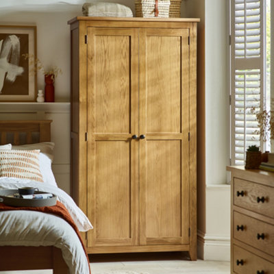 Julian Bowen Marlborough 2 Door Wardrobe With ShelfSolid Oak from B&Q