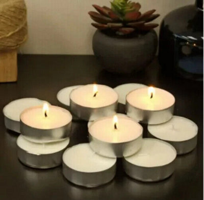 20 Pack Unscented White Tealights from B&Q