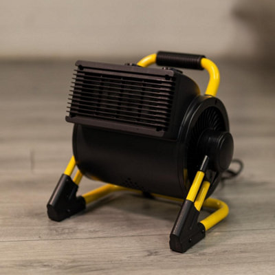 2Kw Electrical Fan Heater With Adjustable Thermostat from B&Q