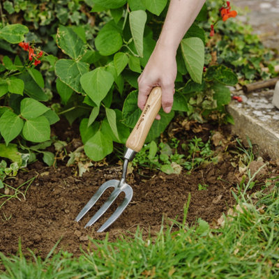 Shop Digging, planting & soil care