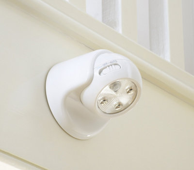 Auraglow Pir Motion Sensor Cordless Led Security LightWhite from B&Q