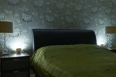 Auraglow Plugin Gu10 Spotlight Uplighter Light With Cool White Lamp from B&Q