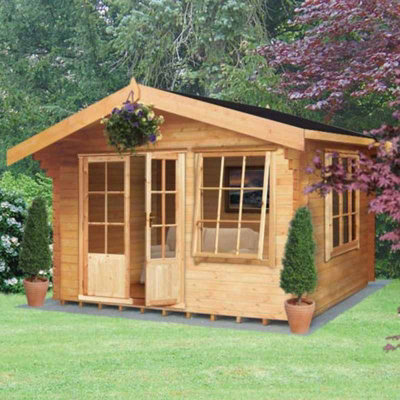 B&Q -  Hale 12X10 28mm Log Cabin Summer House