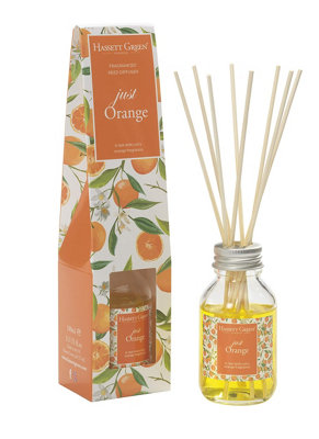 B&Q - Hassett Green LondonJust Orange Fragrance Oil Reed Diffuser 100MlLong Lasting Home Indoor Fragrance With 8 Rattan Reeds