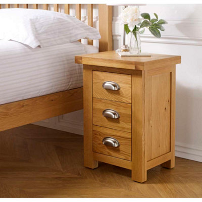 B&Q -  Woburn Small 3 Drawer Bedside Oak