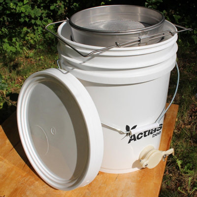 B&Q -  Honey Settling Tank 20 Litre With Double Strainers