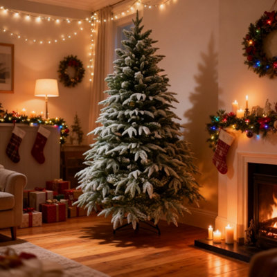 B&Q -  5Ft Green Lapland Snow Covered Christmas Tree