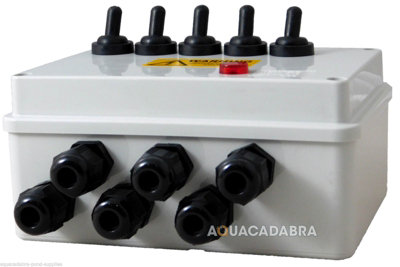 B&Q Garden Pond Switch Box 5 Way Outdoor Socket Weatherproof Pump Filter