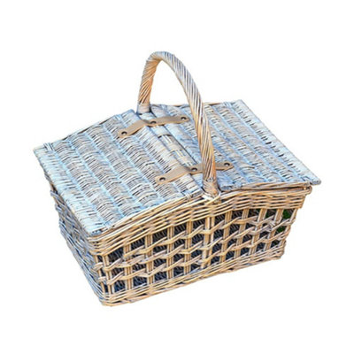 Red Hamper Pr038/home Wicker Provence Open Weave Empty Picnic Basket from B&Q