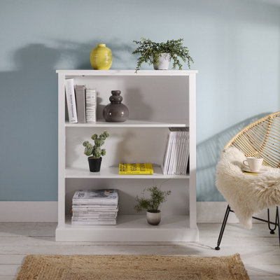 Nöa & Nani Noa & Nani 3 Tier Low Bookcase In Classic White Hemming