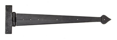 From The Anvil External Beeswax 22 Inch Arrow Head T Hinge (Pair) from B&Q