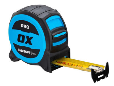 B&Q -  Ox Pro 8M/26Ft Magnetic Dual Hook Tape Measure 32mm Wide Tuff Blade Ox-P506408