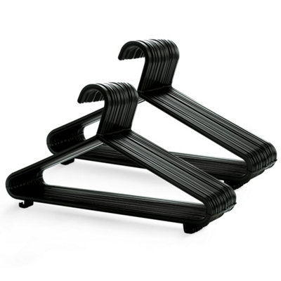 Keplin Black Adult Plastic Coat Hangers 25 Pack from B&Q
