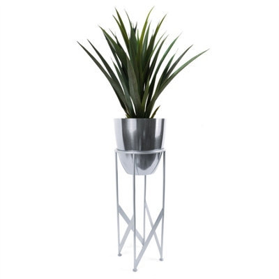 Leaf Silver Planter With Artificial Yukka Plant 90Cm