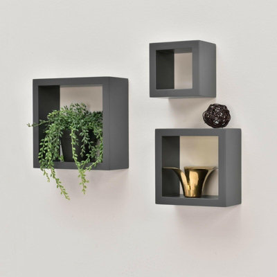 Spot On Dealz Cali Wall Floating Cube Box Shelves Set Of 3 from B&Q