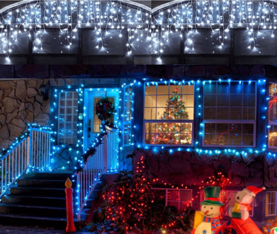 Spot On Dealz 720 Led Xmas Snowing Icicle Lights 8 Function Mains Powered Christmas Decorations For Indoor Outdoor Hanging Cool White from B&Q