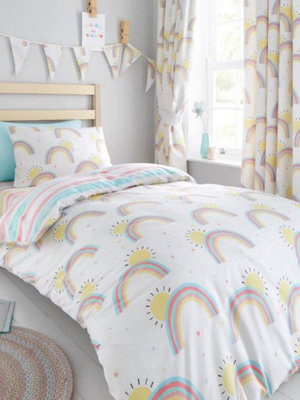 B&Q White/Blue/Red Rainbow And Sunshine Single Duvet Cover And Pillowcase Set