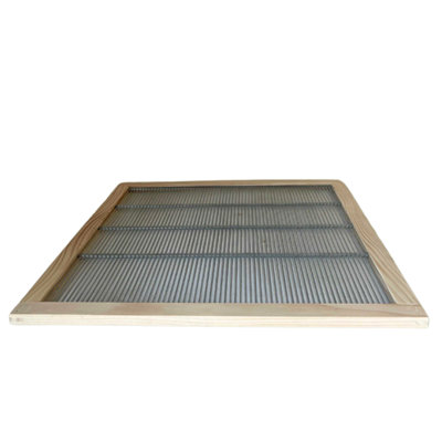 Hagens Beekeeping Na122 National Wood Bound Queen Excluder from B&Q