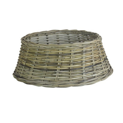 B&Q -  Ra012 Rattan Small Christmas Tree Skirt
