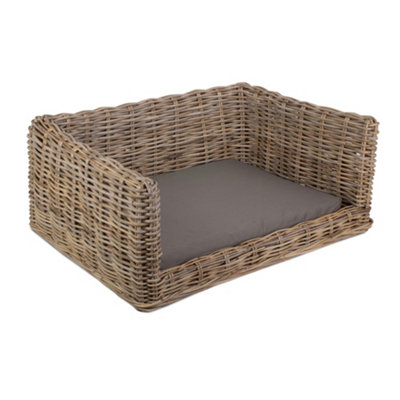 B&Q -  Ra015 Rattan Medium Luxury Rattan Dog Sofa Bed