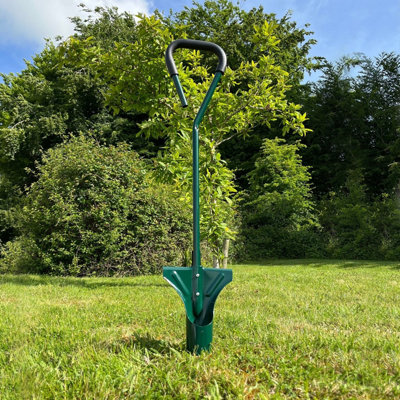 B&Q -  Long Handled Metal Garden Bulb Planter