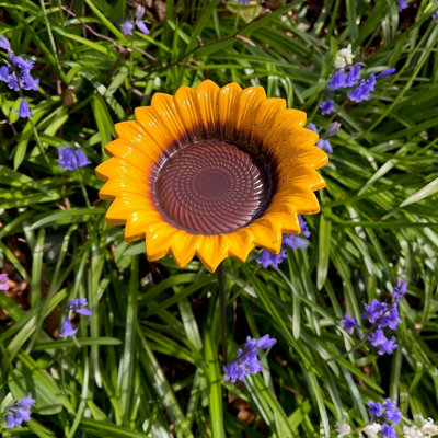 B&Q -  Sunflower Cast Iron Bird Feeder Dish