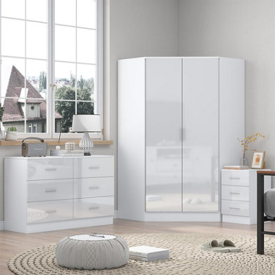 B&Q - Reflect2 Door Corner + 6 Drawer Chest + 3 Drawer BedsideGloss White / Matt White