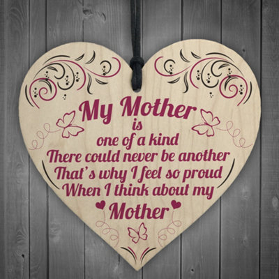 Red Ocean My Mother Is One Of A Kind Hanging Wooden Heart Decoration Mother's Day Gift For Mum