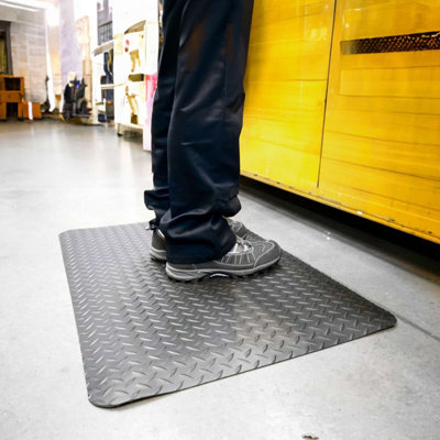 Nicoman 15mm Thick Tough Heavy Duty Anti-Fatigue Mat 60 X 90Cm Black from B&Q