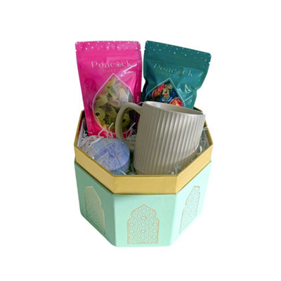 Hug In A Box Treat Gift Hamper from B&Q