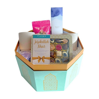 Jazakallah Large Premium Hamper Box from B&Q