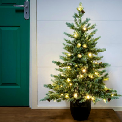 B&Q -  The 3Ft/90Cm Pre-Lit Cairngorm Pine Potted Tree (Outdoor)