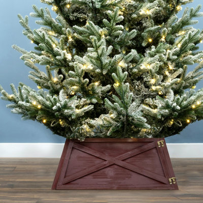 Christmas Tree World Red Large Wooden Trapezoid Christmas Tree Skirt from B&Q