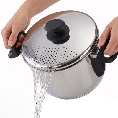 Geezy Stainless Steel Pasta Pot Locking Strainer Lid With Induction Base Pan 4.5L from B&Q