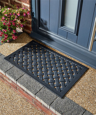 MUD STOPPER Reddish Iron-Effect Doormat Rubber Lattice Design Waterproof Non-Sli Black 45 X 75 Cm from B&Q
