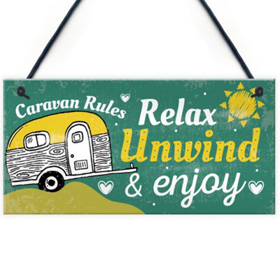 Red Ocean Funny Caravan Rules Sign Novelty Hanging Plaque Wall Door Garden Sign Retirement Friend Gift from B&Q