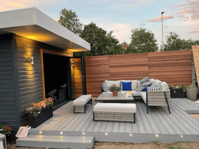 Timber Focus SertiWOOD Timber Focus Screen Slats Western Red Cedar For FencingCladdingTrellisPlanters1.83M from B&Q