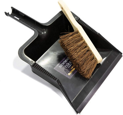 Newman And Cole Large Garden Dustpan And Brush Set - Outdoor Dust Pan Scoop With Stiff Hand Brush - Image 5