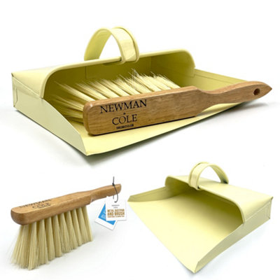 The Dustpan & Brush Store Cream Traditional Metal Hooded Dust Pan And Brush Set - Color