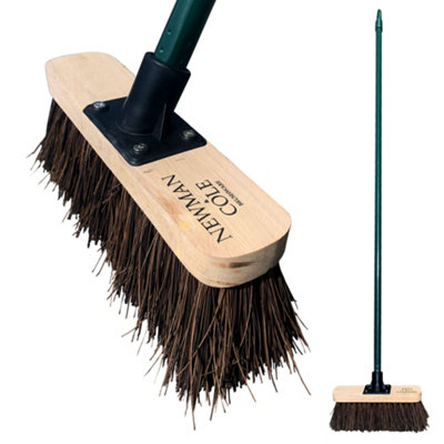 B&Q -  10 Inch Heavy Duty Bassine Yard Brush With 120Cm Metal Handle Stiff Outdoor Sweeper