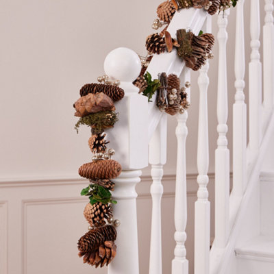 Dibor Woodland Walk Natural Finish Xmas Decoration Table Garland Decorative Christmas Garland 1.2M from B&Q