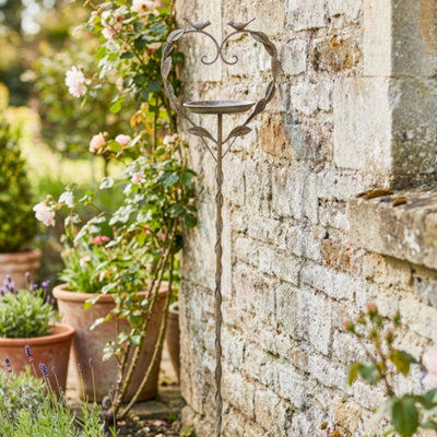 Dibor Traditional Heart Freestanding Outdoor Garden Decor Bird Feeder from B&Q