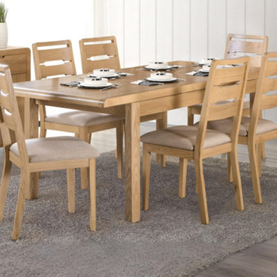 Julian Bowen Curve Dining Table - Oak - Image 8