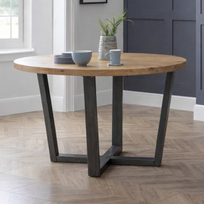 Julian Bowen Brooklyn Round Table, Oak/Gunmetal - H76 x W120 x D120cm | Industrial Style Kitchen Table for Dining Room, Compact Size, Black Metal Legs, 120cm Width, Seats up to 4 People - Image 8