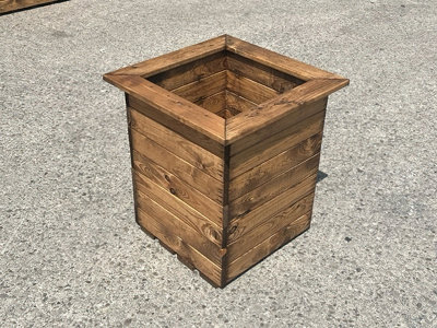 B&Q -  Large Windsor Planter